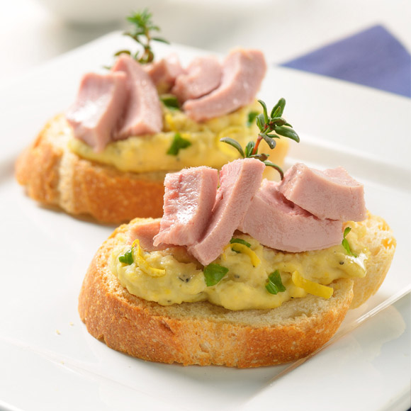 1048_crostini-saporiti-con-tonno-e-crema-di-ceci