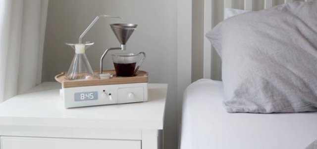 sveglia-che-fa-il-caffe